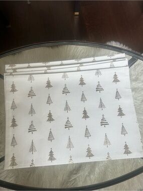 Christmas Novelty Gold Printed Placemats 4